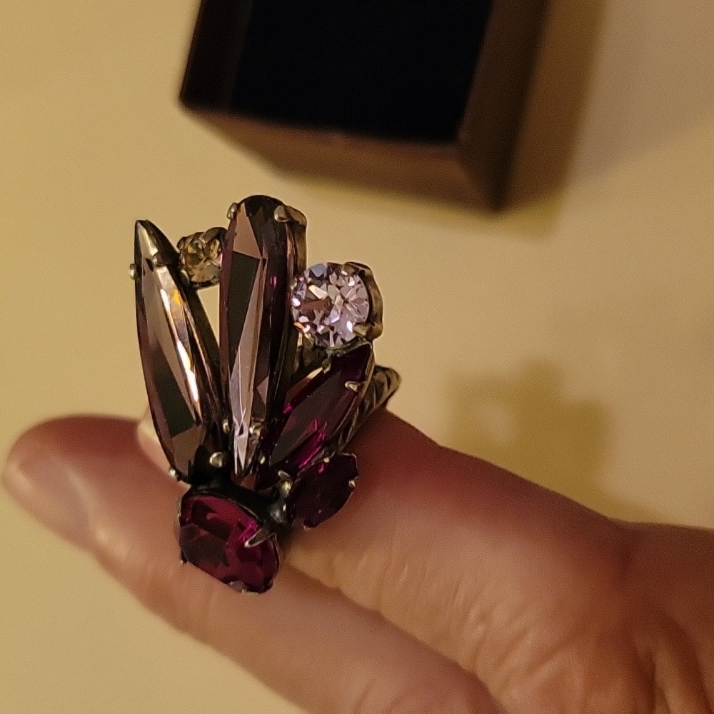 Sorrelli multi crystal ring - Picture 3 of 4
